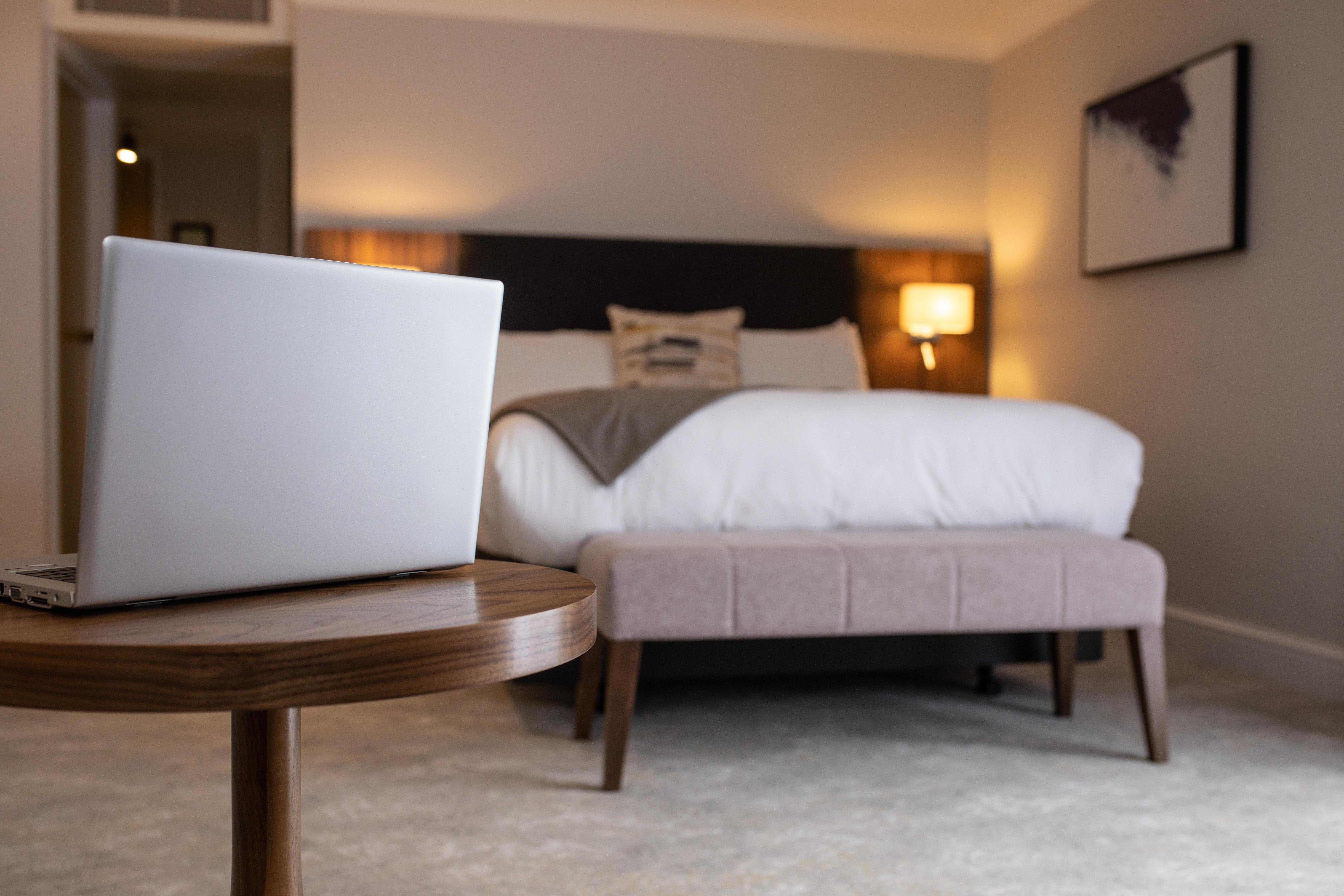 Hotel Voco Oxford Thames By Ihg Kennington  Exterior foto