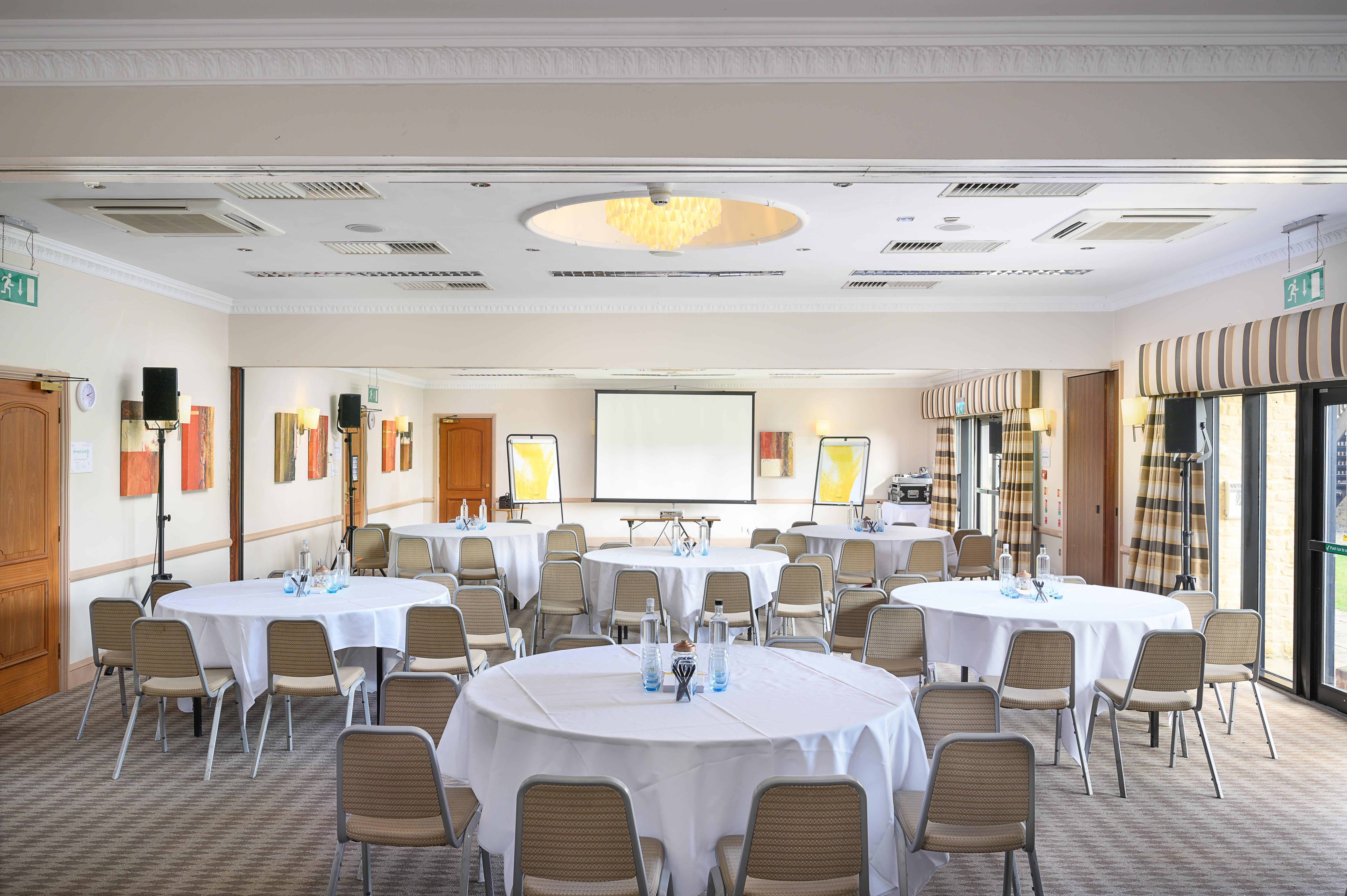Hotel Voco Oxford Thames By Ihg Kennington  Exterior foto