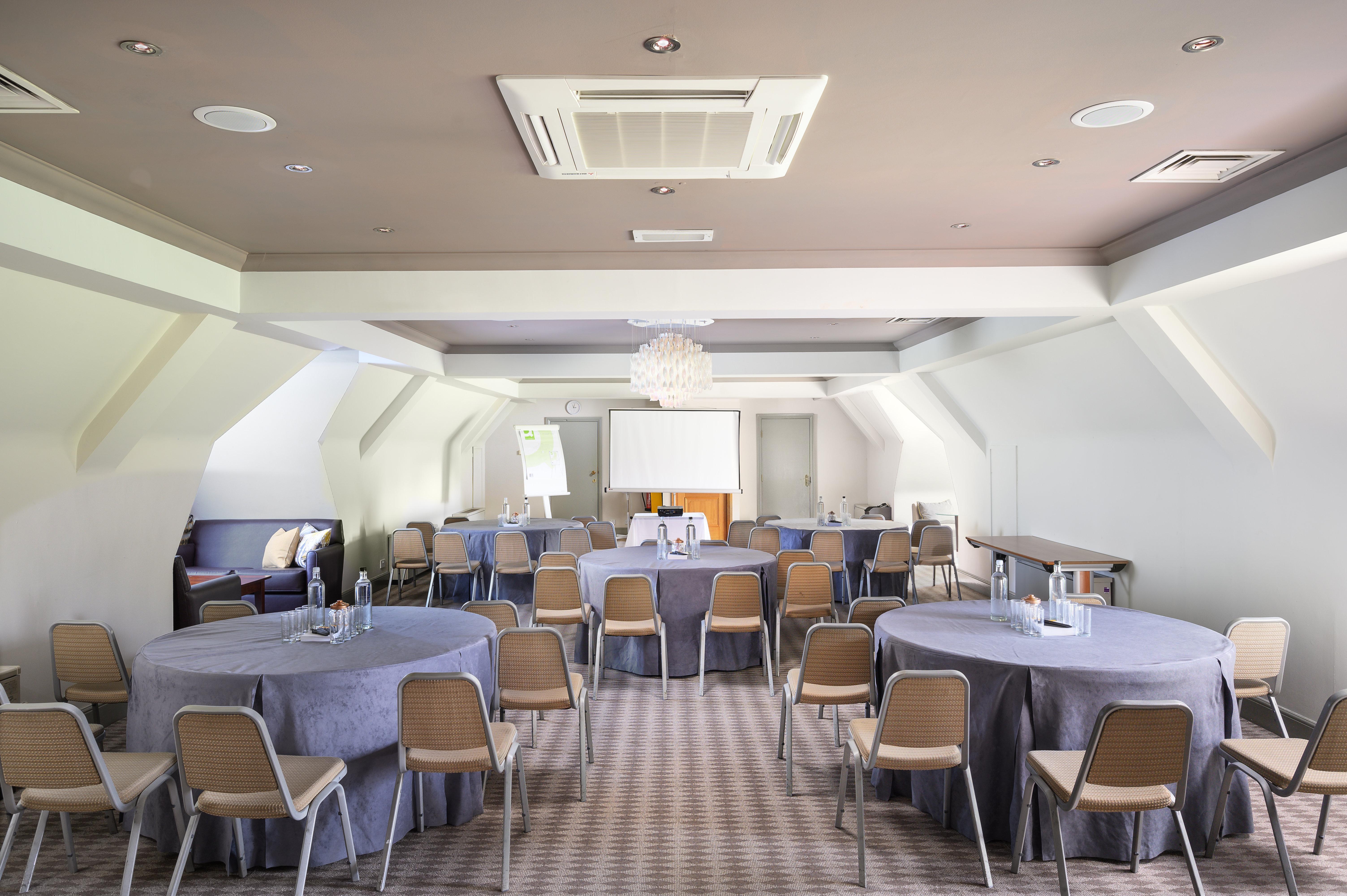 Hotel Voco Oxford Thames By Ihg Kennington  Exterior foto