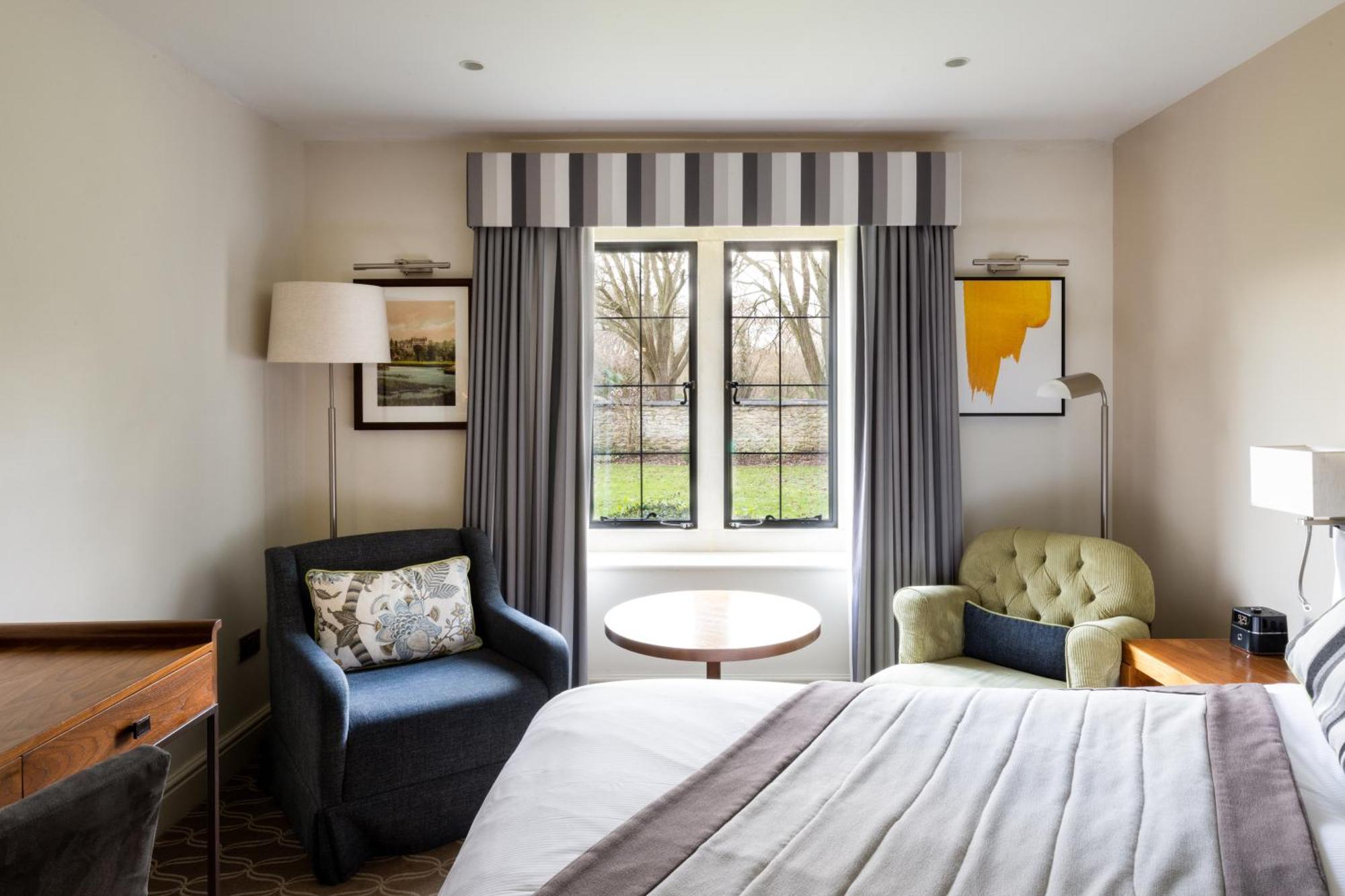 Hotel Voco Oxford Thames By Ihg Kennington  Exterior foto