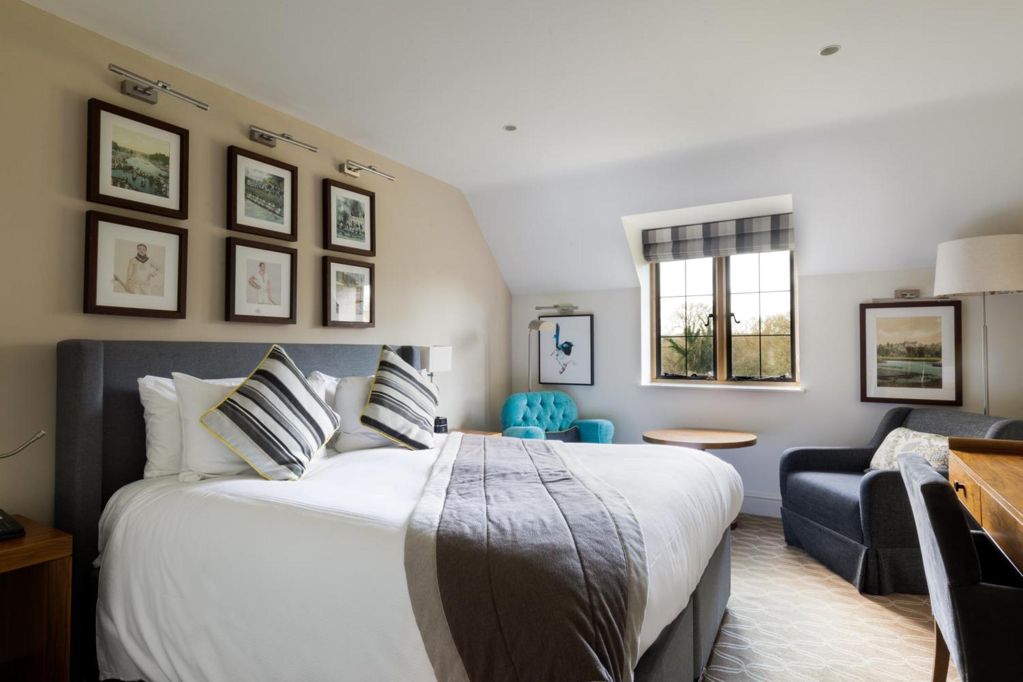 Hotel Voco Oxford Thames By Ihg Kennington  Exterior foto