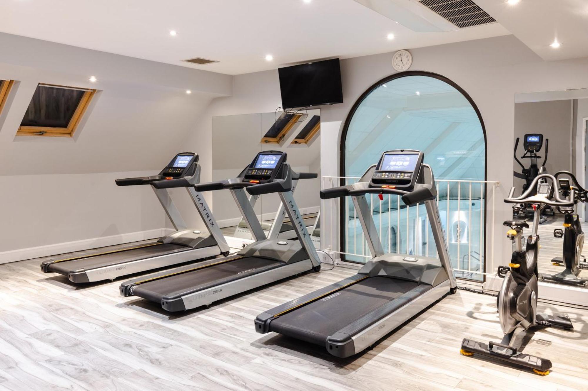 Hotel Voco Oxford Thames By Ihg Kennington  Exterior foto