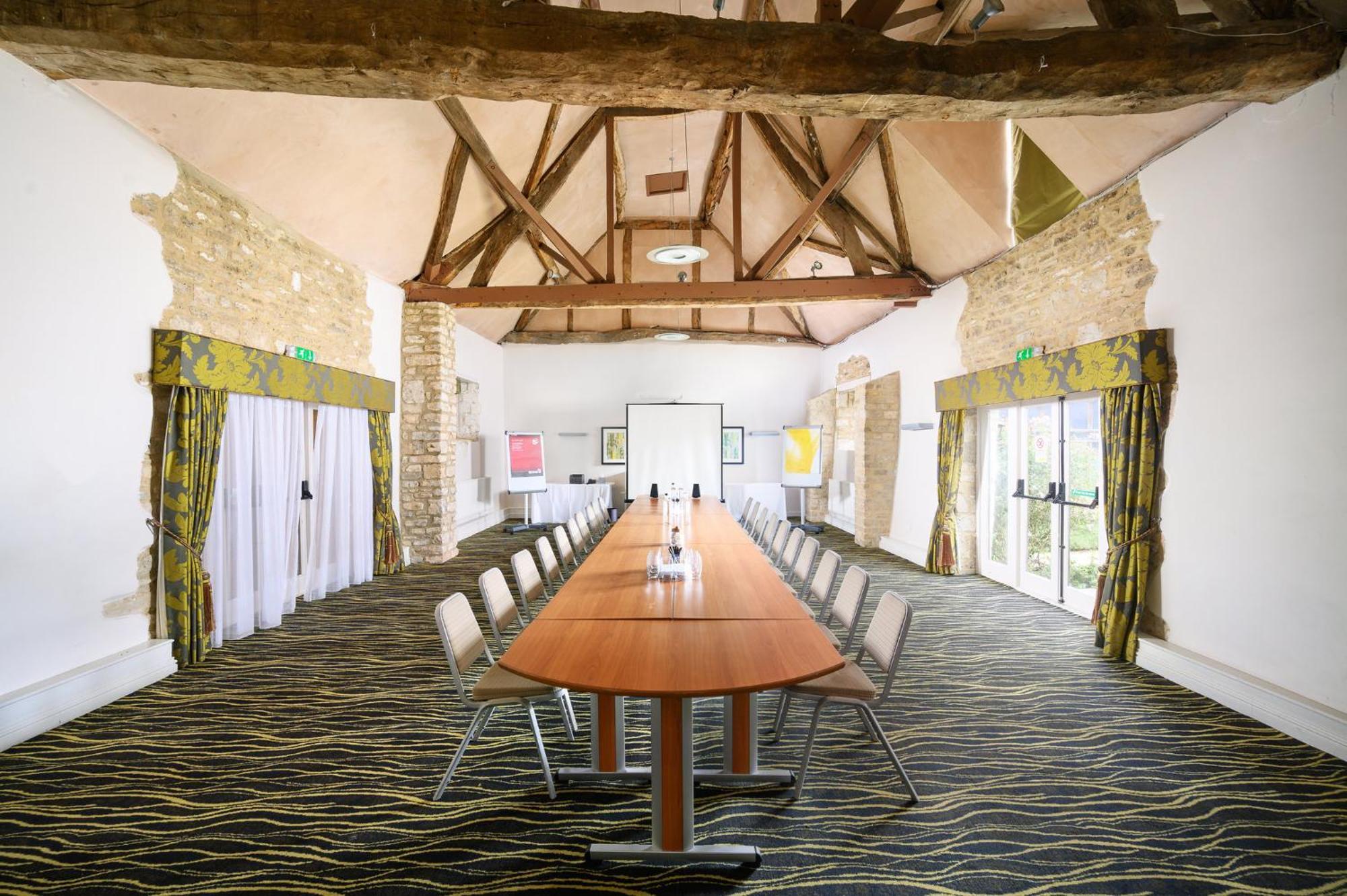 Hotel Voco Oxford Thames By Ihg Kennington  Exterior foto